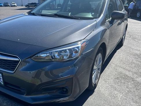 Used 2018 Subaru Impreza 2.0i Premium w/ Popular Package #2 AWD/4WD image 1