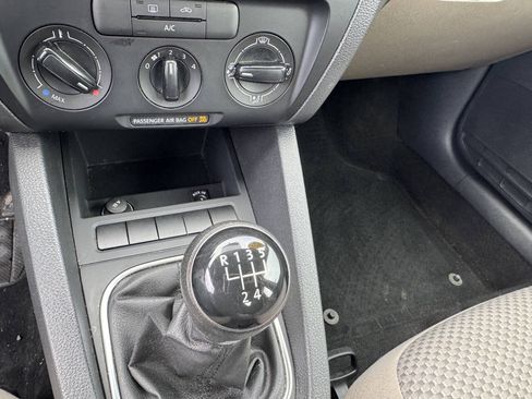 Used 2013 Volkswagen Jetta S FWD image 15