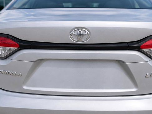 Used 2024 Toyota Corolla LE FWD image 11