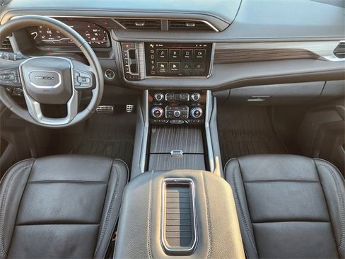 Used 2024 GMC Yukon Denali image 27