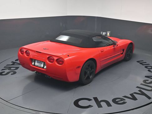 Used 2004 Chevrolet Corvette Convertible w/ Preferred Equipment Group RWD image 33