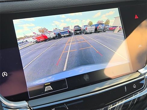 Used 2025 Cadillac XT6 Premium Luxury image 32