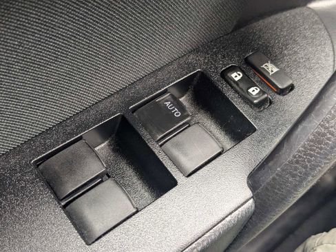 Used 2019 Toyota Corolla LE FWD image 25
