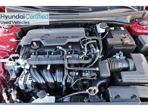 Certified 2025 Hyundai Elantra SEL image 34