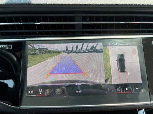 Certified 2025 Audi SQ7 Prestige w/ Prestige Package AWD/4WD image 16