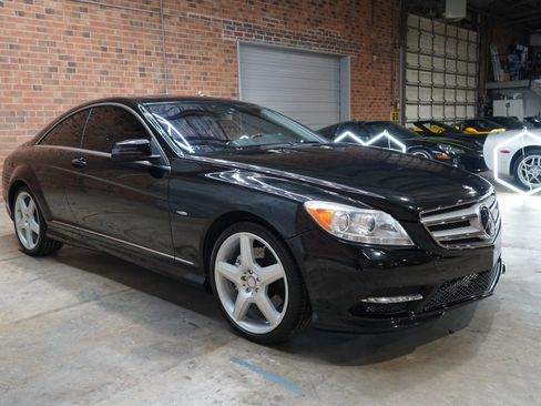 Used 2011 Mercedes-Benz CL 550 4MATIC w/ Sport Pkg Plus One image 3