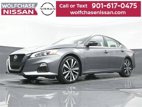 Used 2021 Nissan Altima 2.5 SR w/ SR Premium Package image 23