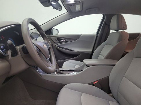 Used 2020 Chevrolet Malibu LT FWD image 17