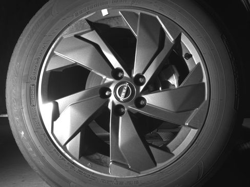 Used 2025 Nissan Rogue SV FWD image 13