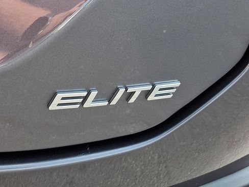 Used 2023 Honda Pilot Elite image 37