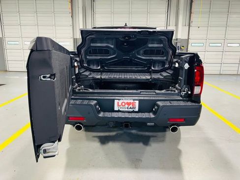 New 2026 Honda Ridgeline Black Edition image 12
