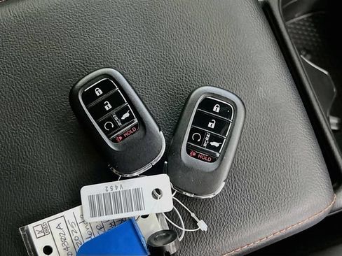 Used 2025 Honda CR-V Sport-L image 33