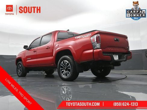 Used 2023 Toyota Tacoma TRD Sport AWD/4WD image 39