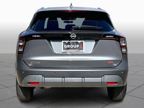 Certified 2025 Nissan Kicks SR image 5