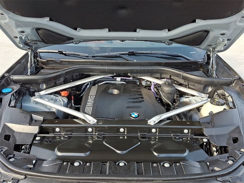 Certified 2024 BMW X6 xDrive40i w/ Executive Package image 30