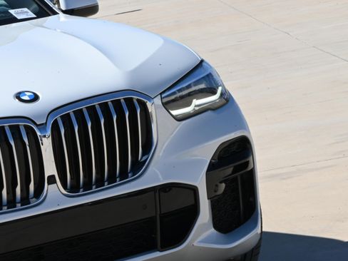 Certified 2023 BMW X5 xDrive40i w/ M Sport Package image 7