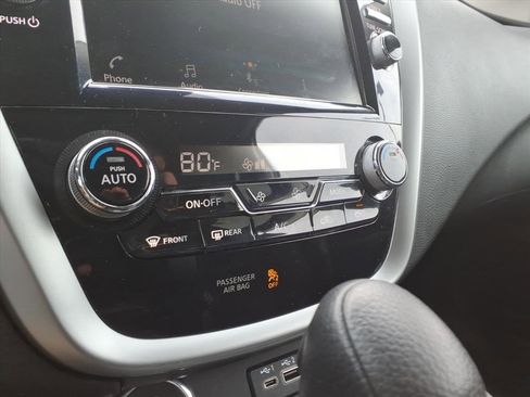 Used 2022 Nissan Murano S image 19