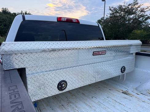 Used 2015 Chevrolet Silverado 2500 LT AWD/4WD image 24