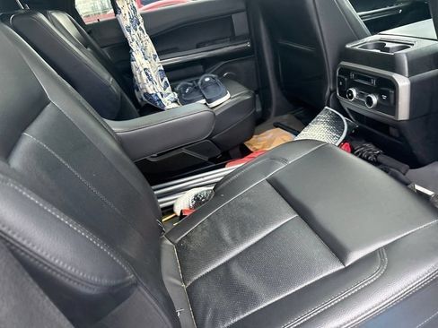 Used 2020 Ford Expedition XLT w/ Equipment Group 202A RWD image 9