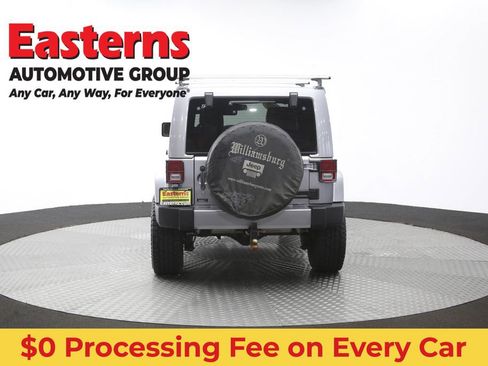 Used 2017 Jeep Wrangler Unlimited Sahara w/ Max Tow Package AWD/4WD image 39
