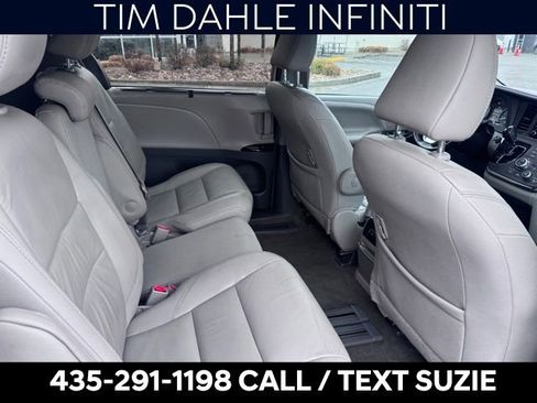 Used 2018 Toyota Sienna XLE image 15