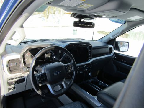 Certified 2022 Ford F150 XLT w/ Equipment Group 302A High image 15