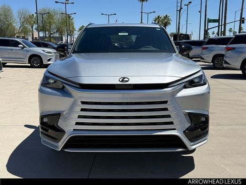 New 2026 Lexus TX 500h AWD image 5