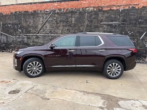 Used 2023 Chevrolet Traverse Premier w/ LPO, Floor Liner Package FWD image 9