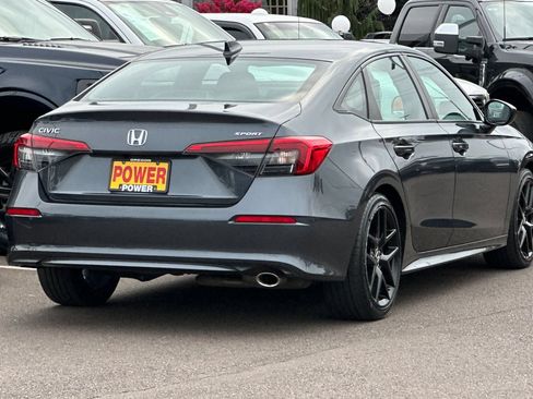 Used 2023 Honda Civic Sport image 4