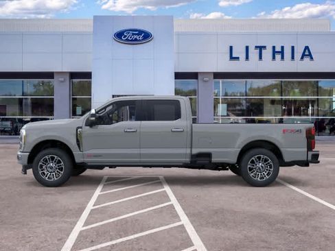 New 2026 Ford F350 Platinum w/ Platinum Plus Package AWD/4WD image 3