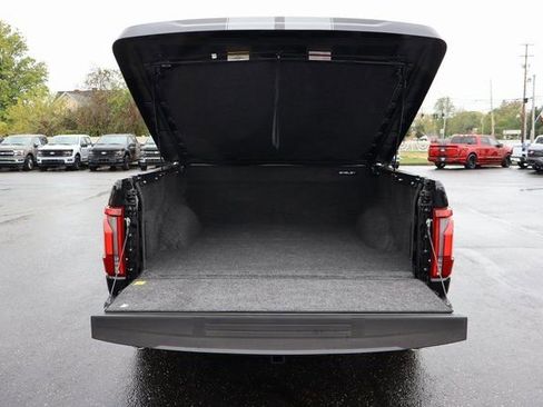 New 2025 Ford F150 Lariat w/ Equipment Group 502A High image 23