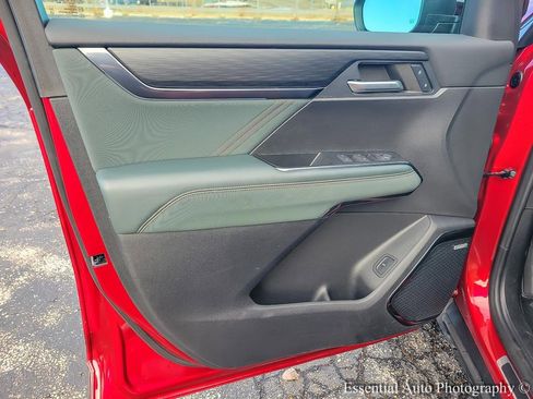 Used 2024 GMC Acadia AT4 w/ LPO, Floor Liner Package image 19