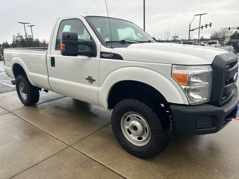 Used 2014 Ford F250 XL w/ Power Equipment Group image 6