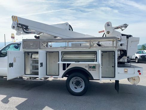 Used 2012 Ford F550 4x4 Regular Cab Super Duty w/ Payload Upgrade Pkg image 25