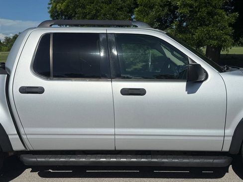 Used 2010 Ford Explorer Sport Trac XLT RWD image 38