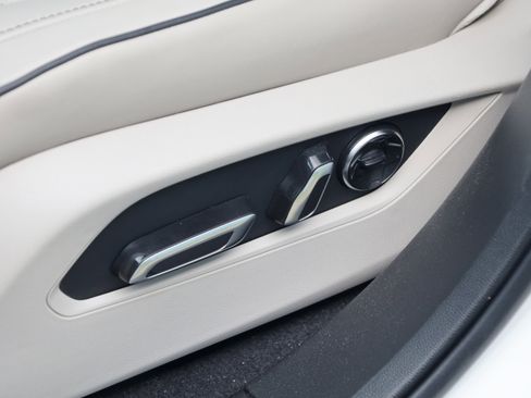 Used 2025 Acura RDX SH-AWD w/ Advance Package image 32