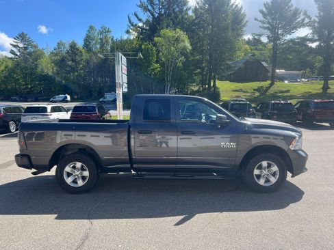 Used 2018 RAM 1500 Express AWD/4WD image 4