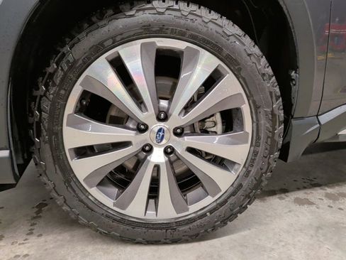 Used 2019 Subaru Ascent Limited w/ Popular Package #3 image 9