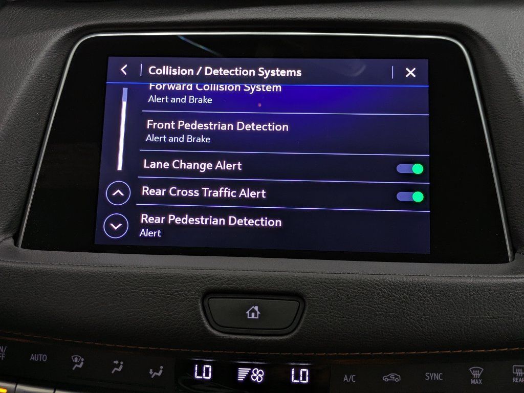 Used 2022 Cadillac XT4 Sport w/ Enhanced Visibility Package AWD/4WD image 8