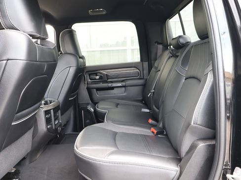Used 2025 RAM 2500 Limited AWD/4WD image 20