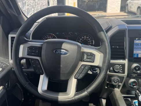 Used 2017 Ford F150 Lariat w/ Equipment Group 502A Luxury AWD/4WD image 10
