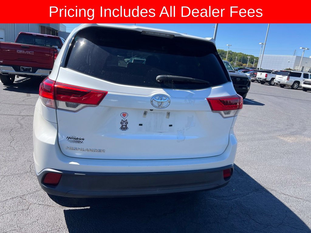 Used 2017 Toyota Highlander LE FWD image 31