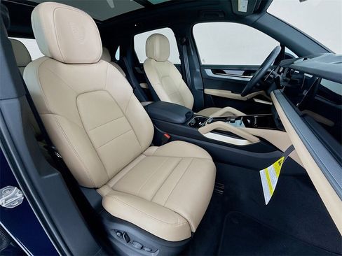 New 2026 Porsche Cayenne E-Hybrid image 32
