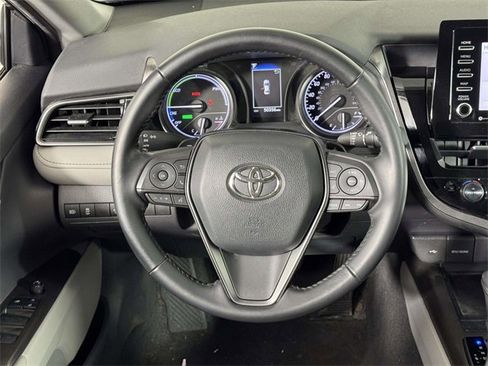 Used 2022 Toyota Camry SE image 20