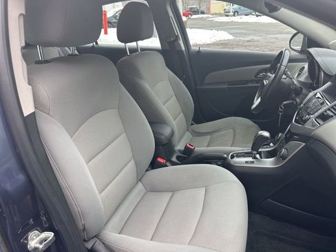 Used 2014 Chevrolet Cruze LT image 29