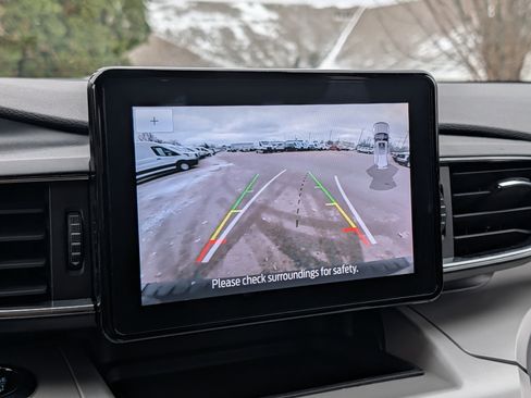 Used 2023 Ford Explorer XLT w/ Equipment Group 202A image 19