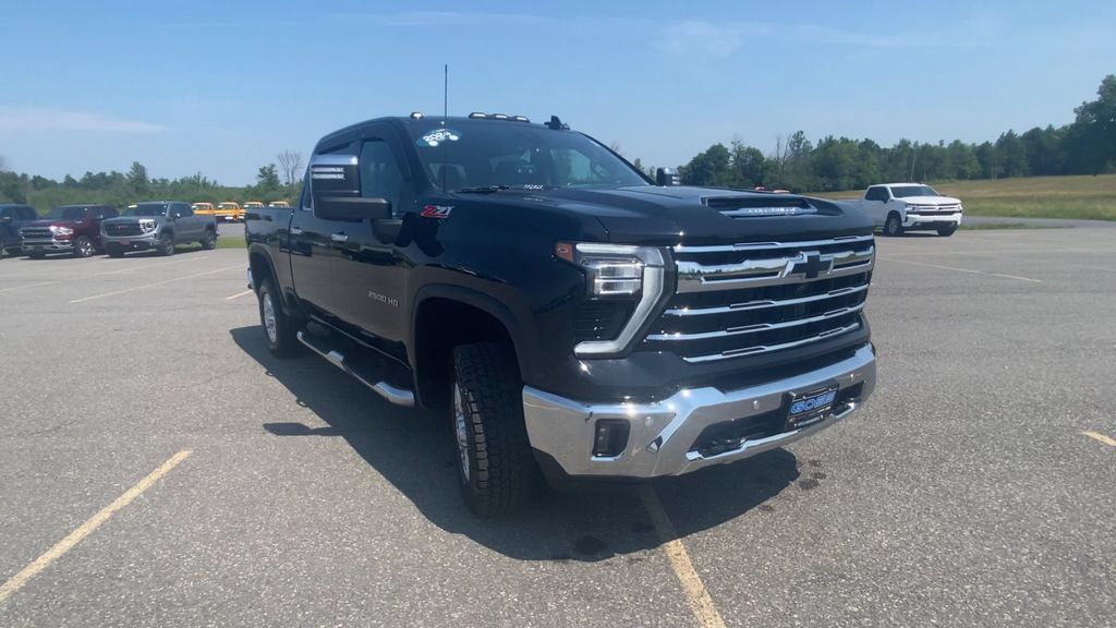 Certified 2024 Chevrolet Silverado 2500 LTZ w/ LTZ Plus Package AWD/4WD image 4