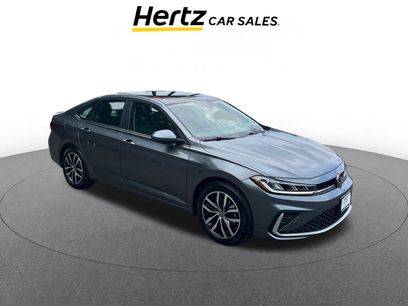 Used 2025 Volkswagen Jetta SE