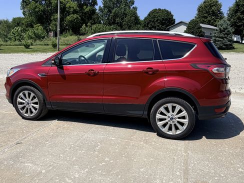 Used 2017 Ford Escape Titanium AWD/4WD image 7