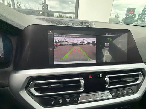 Used 2020 BMW 330i Sedan w/ Convenience Package RWD image 25